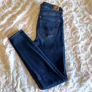 American Eagle dark blue skinny jeans